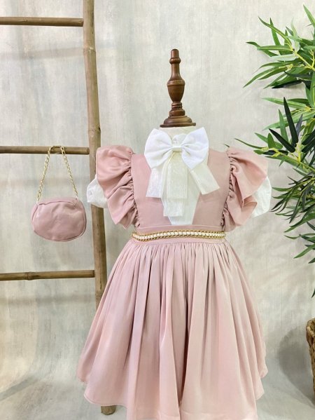 فستان مع شنطة